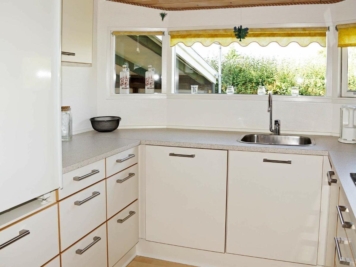 8 Person Holiday Home In Hesselager エクステリア 写真