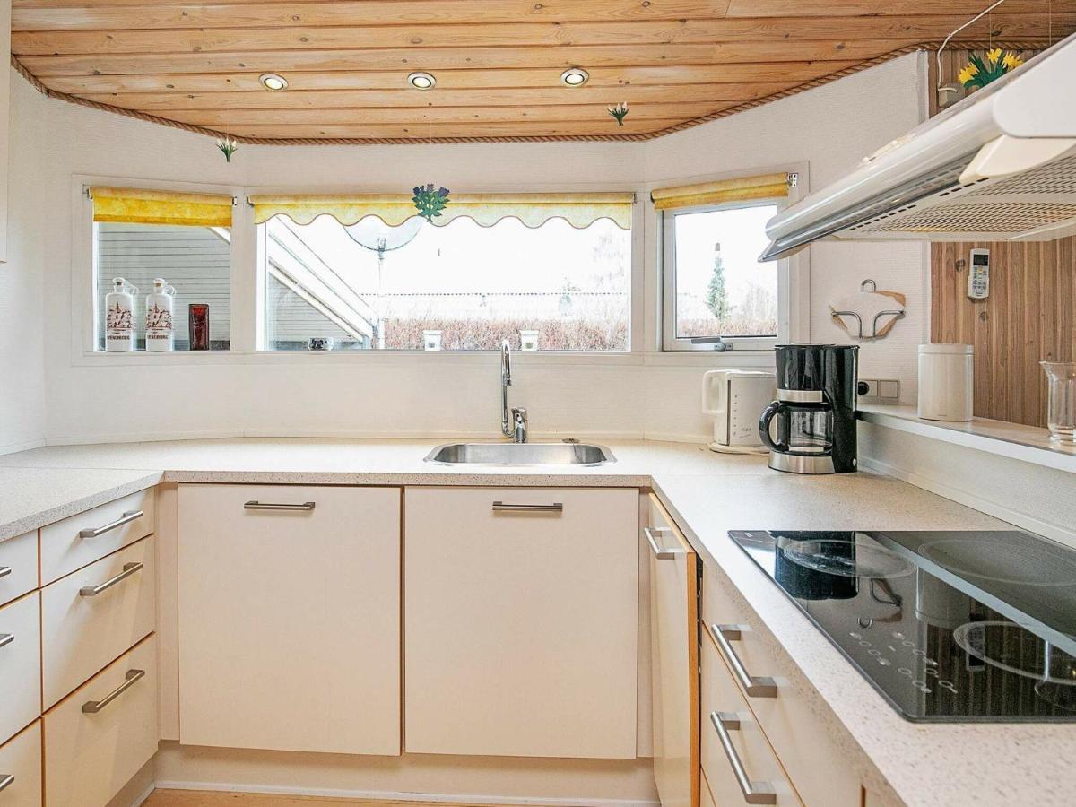 8 Person Holiday Home In Hesselager エクステリア 写真