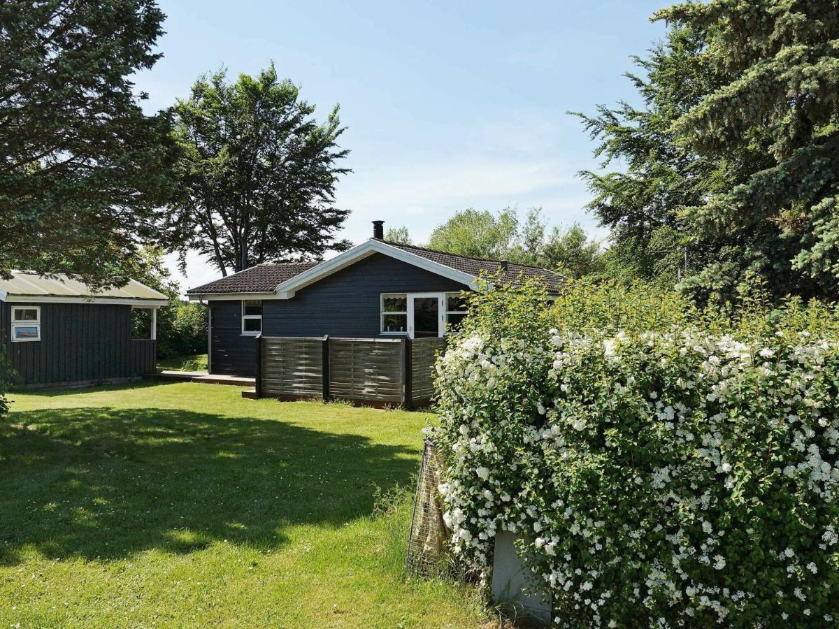8 Person Holiday Home In Hesselager エクステリア 写真