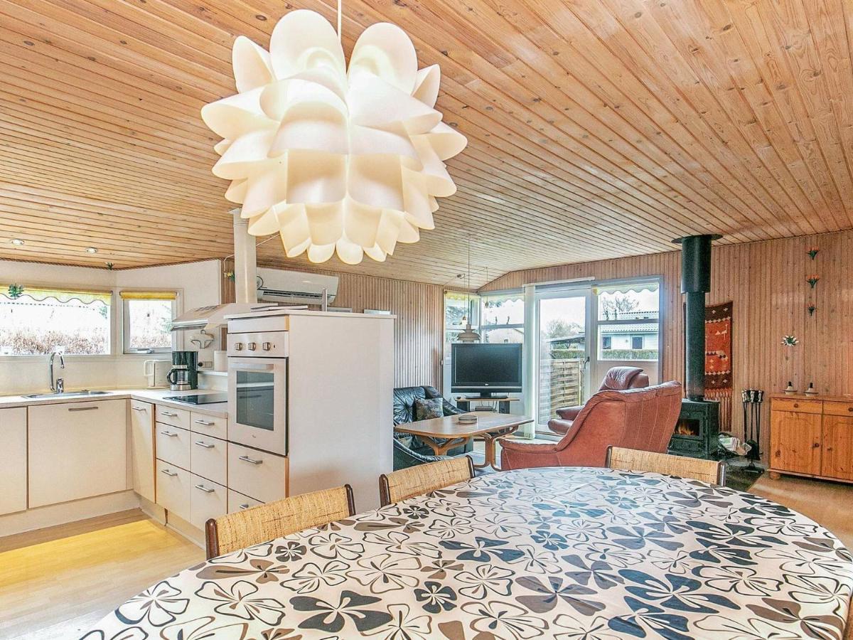 8 Person Holiday Home In Hesselager 部屋 写真